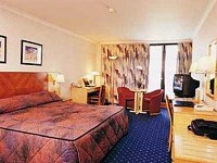 Holiday Inn Kensington 3* ( Hotel in London, England )